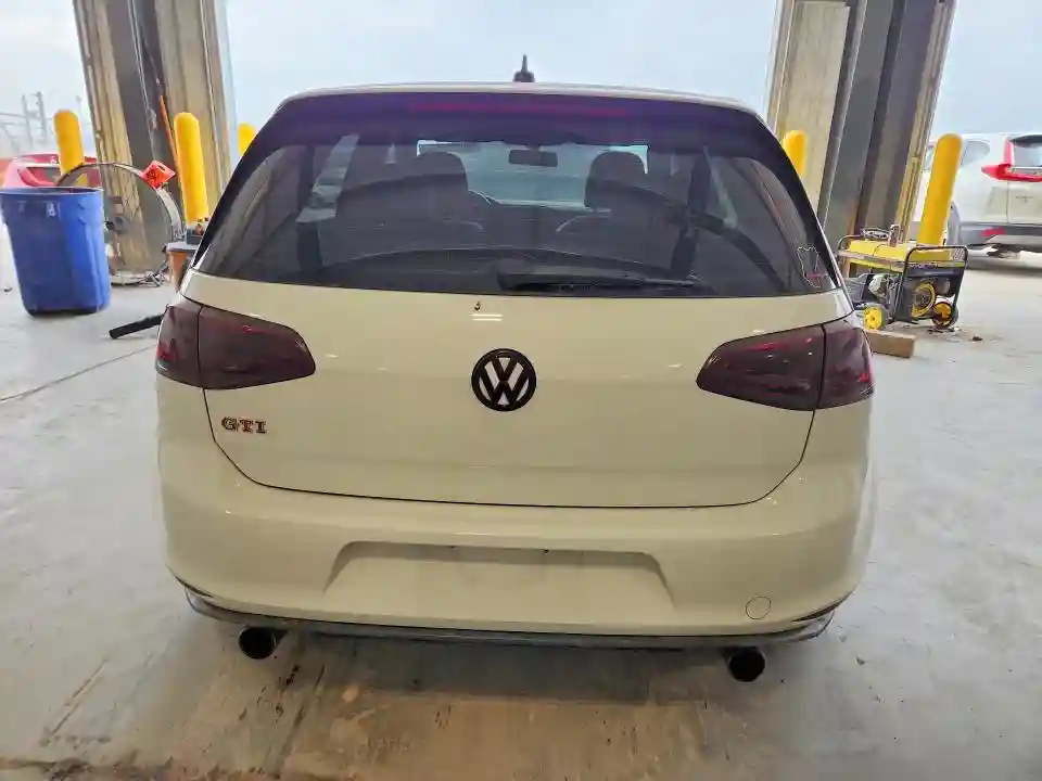 3VW547AU6GM051043 2016 VOLKSWAGEN GTI-5