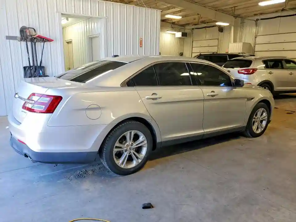 1FAHP2D87FG133421 2015 FORD TAURUS-2