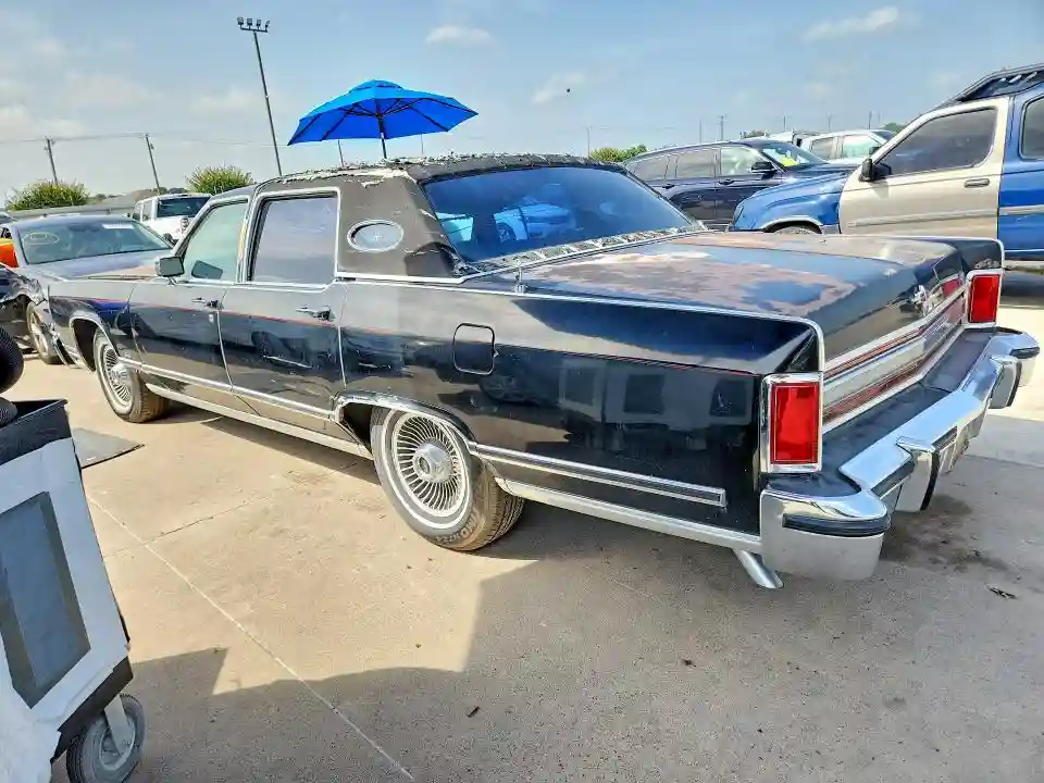 9Y82S678727 1979 LINCOLN CONTINENTL-1