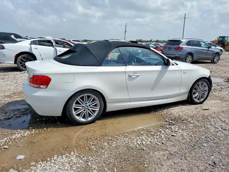 WBAUL7C5XCVM82750 2012 BMW 1 SERIES-2