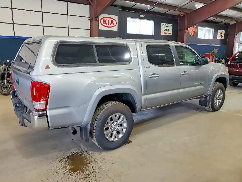 3TMCZ5AN4HM076484 2017 TOYOTA TACOMA-2