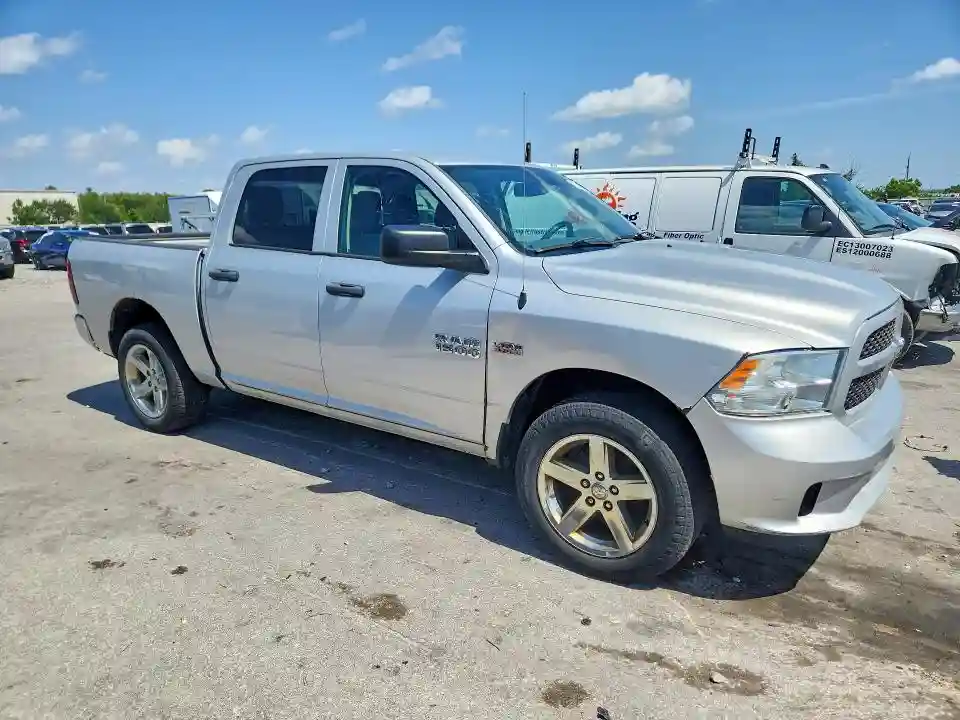 1C6RR7KT2ES466903 2014 RAM 1500-3