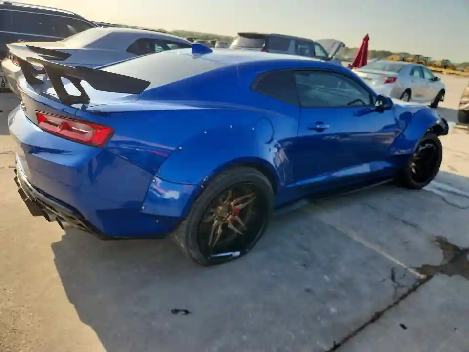1G1FF1R7XH0136915 2017 CHEVROLET CAMARO-2