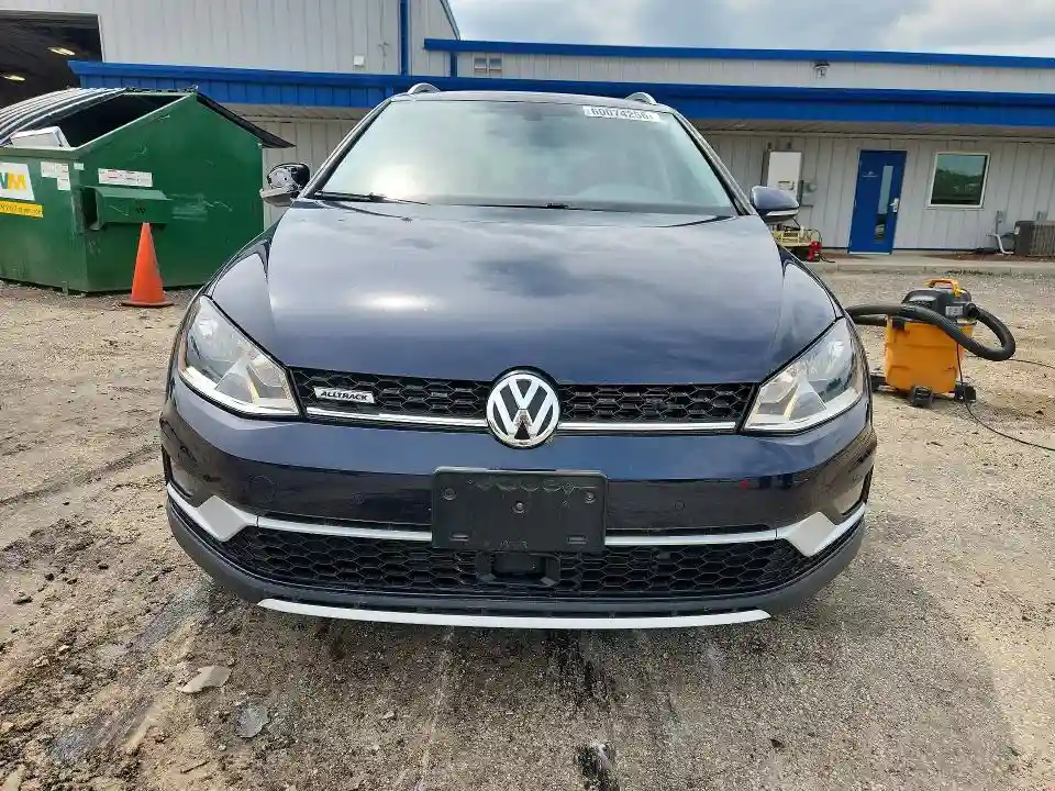 3VWH17AU1HM538786 2017 VOLKSWAGEN GOLF-4