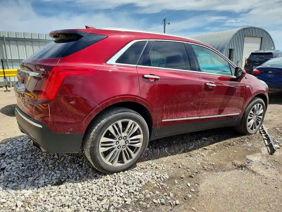 1GYKNCRS3HZ117749 2017 CADILLAC XT5-2