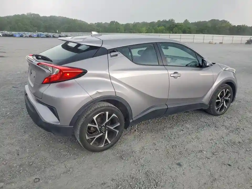 NMTKHMBX7JR043931 2018 TOYOTA C-HR-2