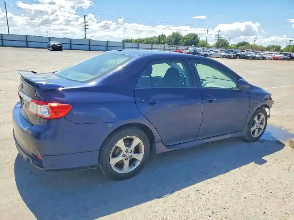 2T1BU4EEXCC827278 2012 TOYOTA COROLLA-2