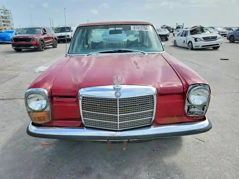11401112008076 1972 MERCEDES C250-4