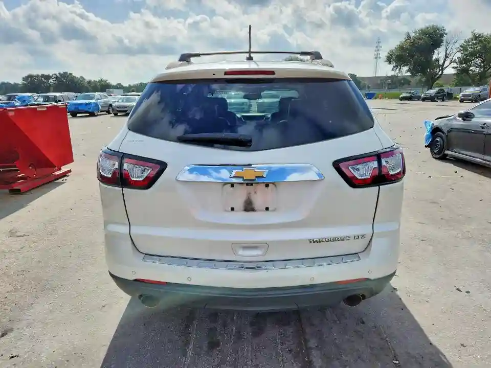 1GNKRLKD2DJ128814 2013 CHEVROLET TRAVERSE-5