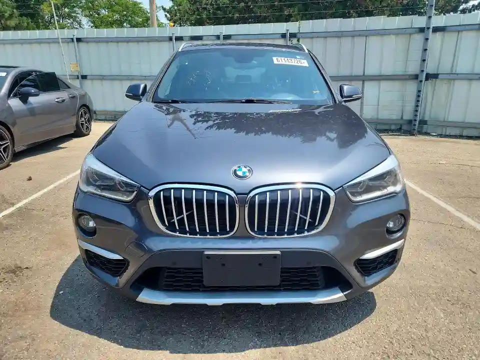 WBXHT3C30J5K25396 2018 BMW X1-4
