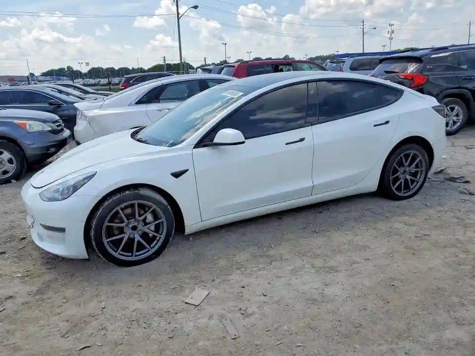 5YJ3E1EA5NF111979 2022 TESLA MODEL 3-0