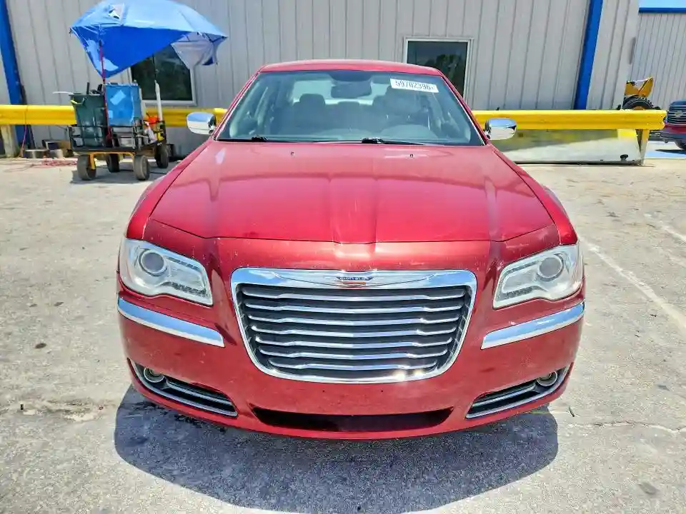 2C3CA5CG9BH529529 2011 CHRYSLER 300-4