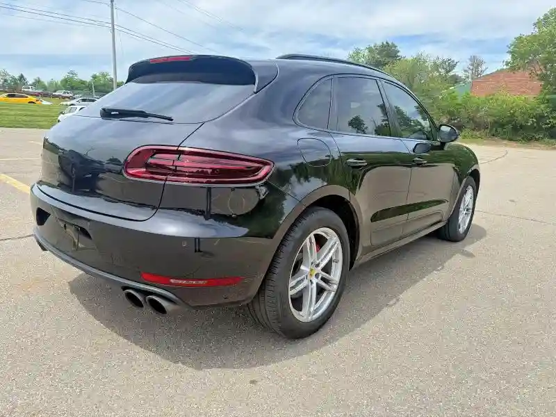 WP1AG2A51HLB56322 2017 PORSCHE MACAN-2