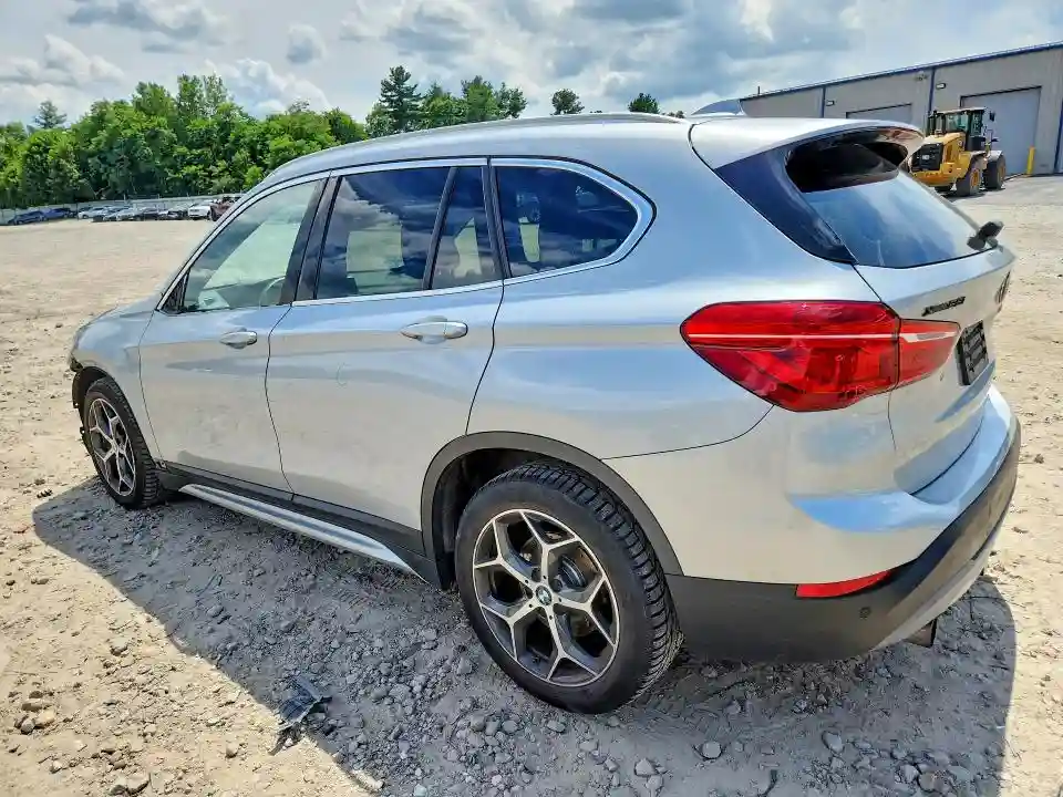 WBXHT3C39G5E48872 2016 BMW X1-1
