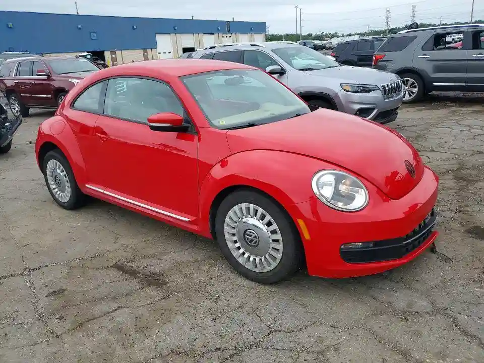 3VWJX7AT0DM676577 2013 VOLKSWAGEN BEETLE-3