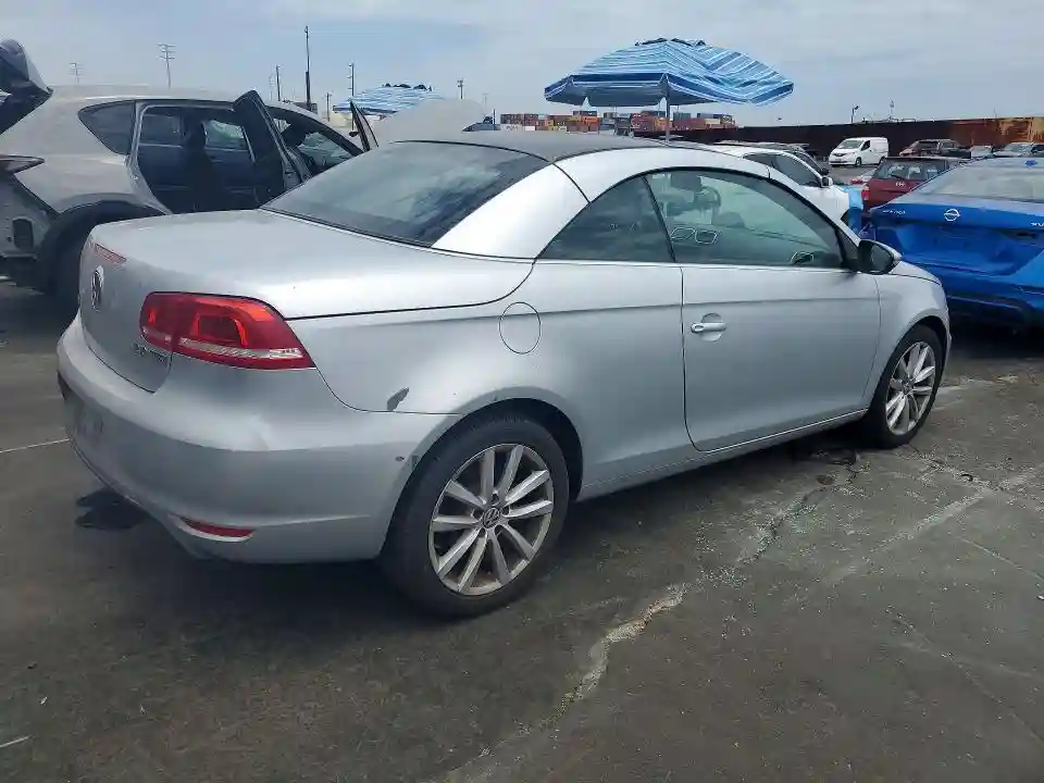 WVWBW7AH7CV000279 2012 VOLKSWAGEN EOS-2