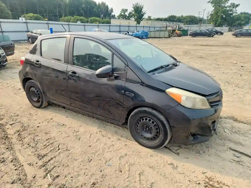 VNKKTUD38EA002342 2014 TOYOTA YARIS-3