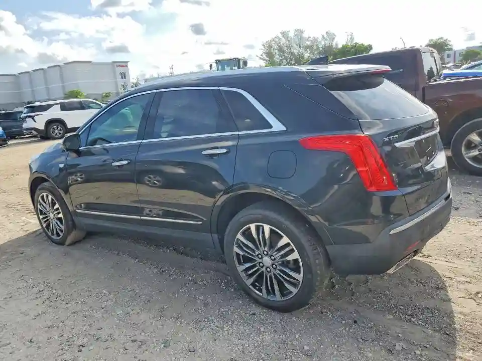 1GYKNERS6JZ201016 2018 CADILLAC XT5-1