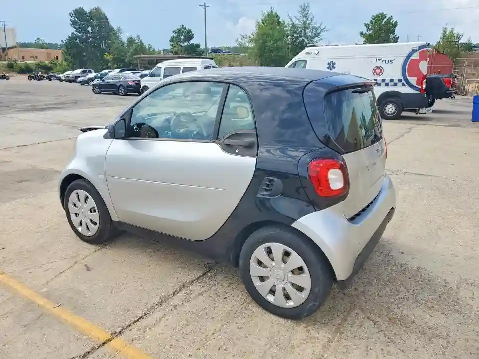 WMEFJ5DA3GK076996 2016 SMART FORTWO-1