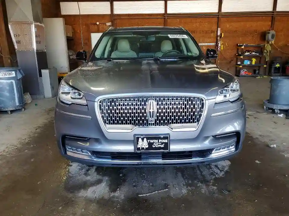 5LM5J7XC2MGL10121 2021 LINCOLN AVIATOR-4