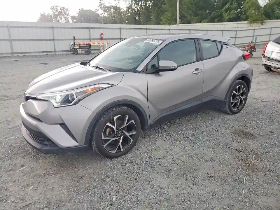 NMTKHMBX7JR043931 2018 TOYOTA C-HR-0