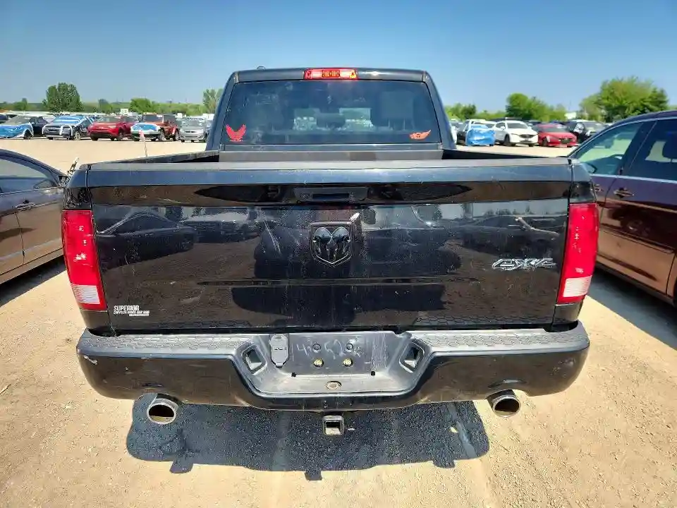 1C6RR7KT1KS545393 2019 RAM 1500-5