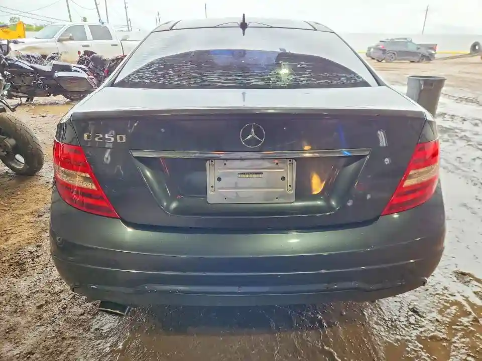 WDDGJ4HB7DG053015 2013 MERCEDES-BENZ C-CLASS-5