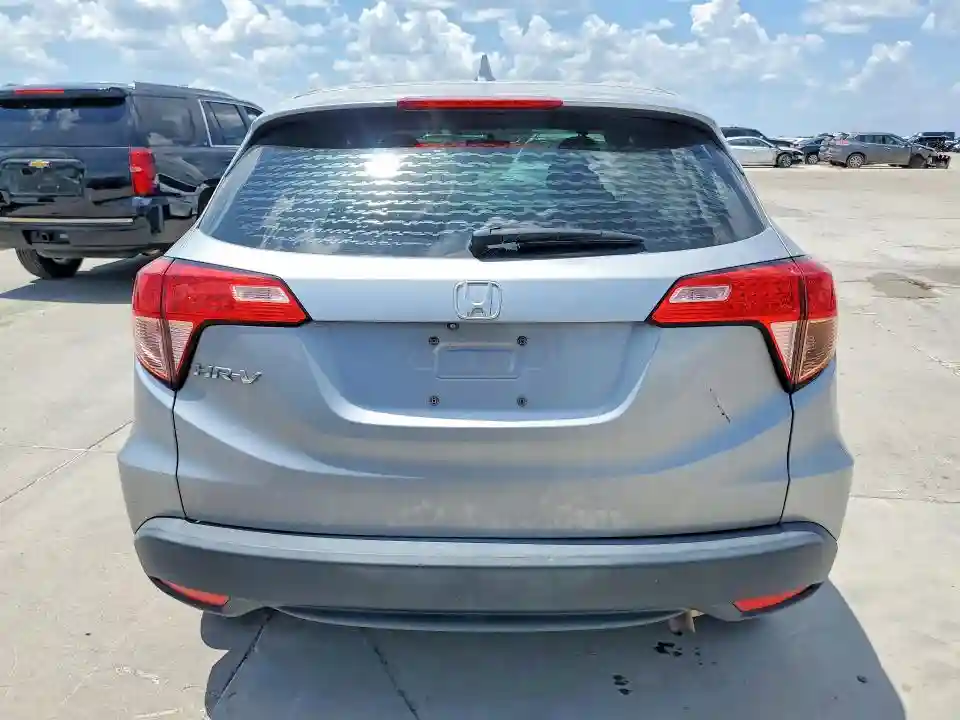 3CZRU5H37HM700527 2017 HONDA HR-V-5
