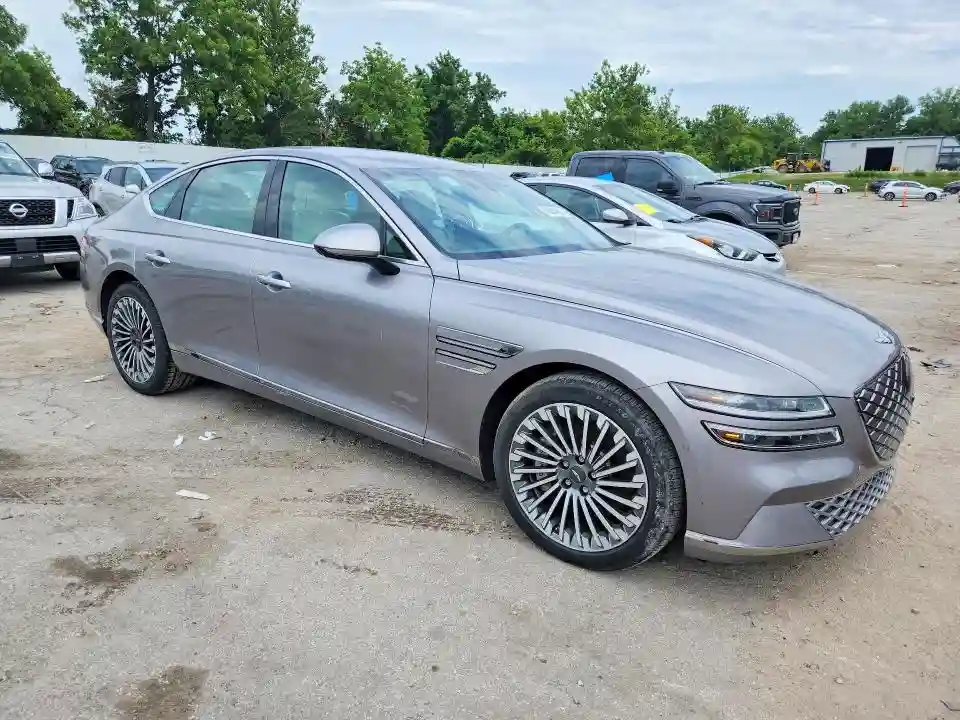 KMTGE4S17PU007402 2023 GENESIS G80-3