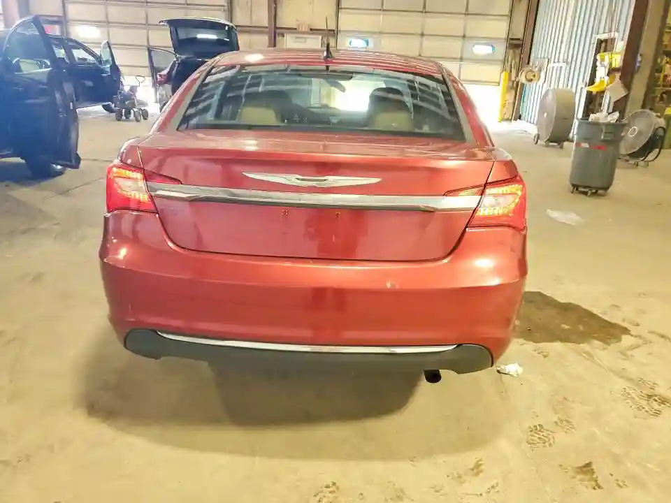 1C3CCBBB4CN168556 2012 CHRYSLER 200-5