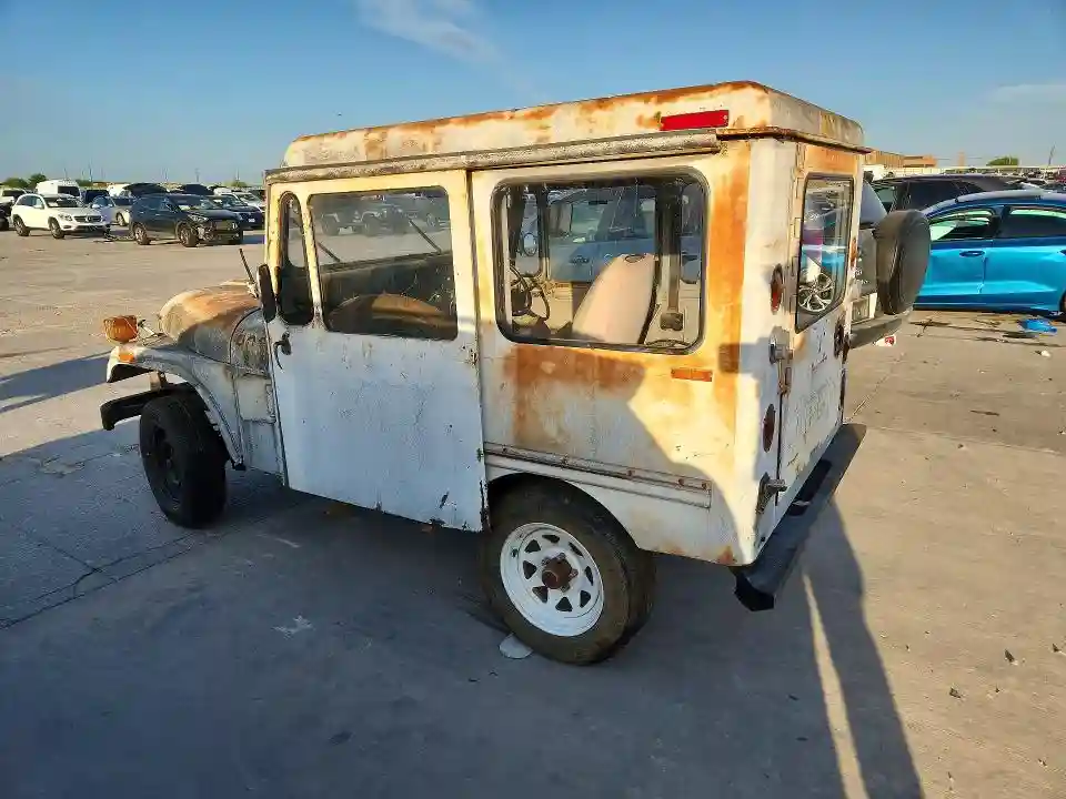 1UTBF00A4DS000634 1983 JEEP DISPATCHER-1