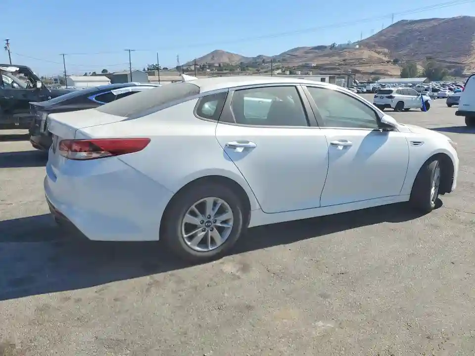 KNAGT4L32G5073805 2016 KIA OPTIMA-2