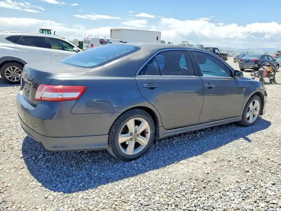 4T1BF3EK7AU027382 2010 TOYOTA CAMRY-2