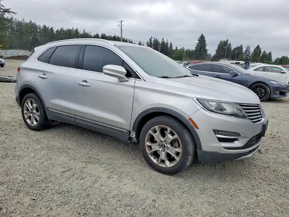5LMCJ1C94GUJ22043 2016 LINCOLN MKC-3
