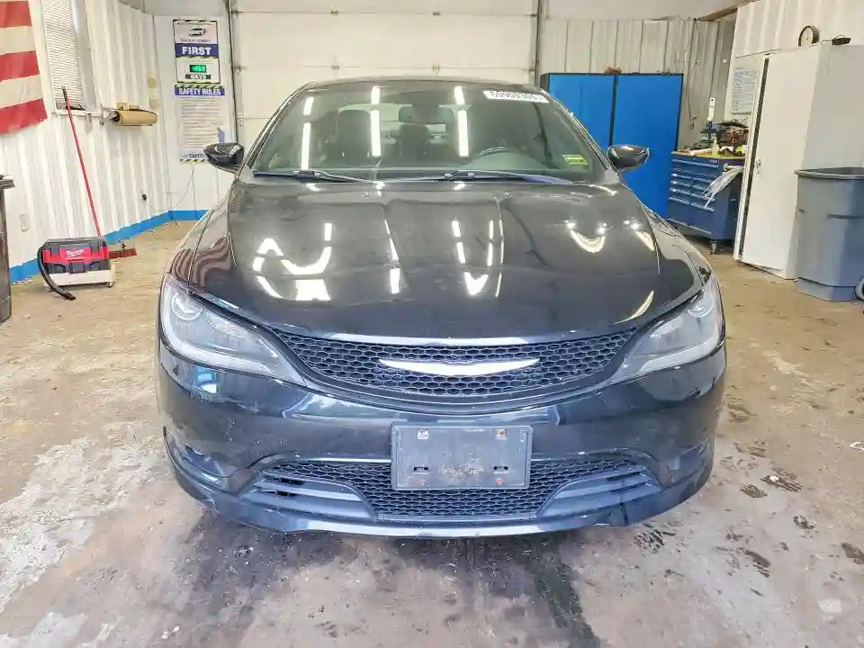 1C3CCCBG4FN619751 2015 CHRYSLER 200-4