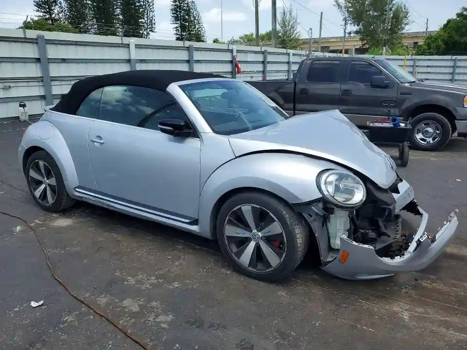 3VW7A7AT4DM816402 2013 VOLKSWAGEN BEETLE-3