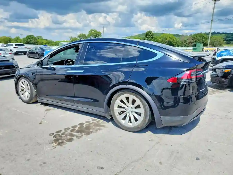 5YJXCBE26HF049096 2017 TESLA MODEL X-1