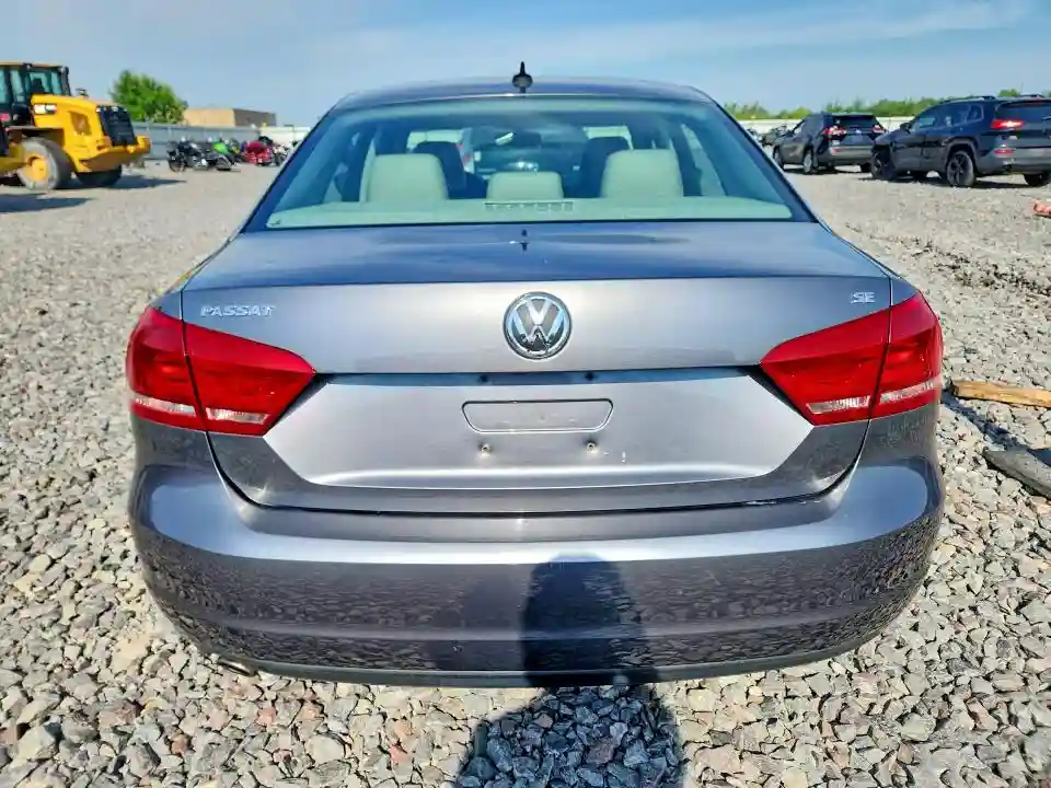 1VWBH7A30DC028126 2013 VOLKSWAGEN PASSAT-5