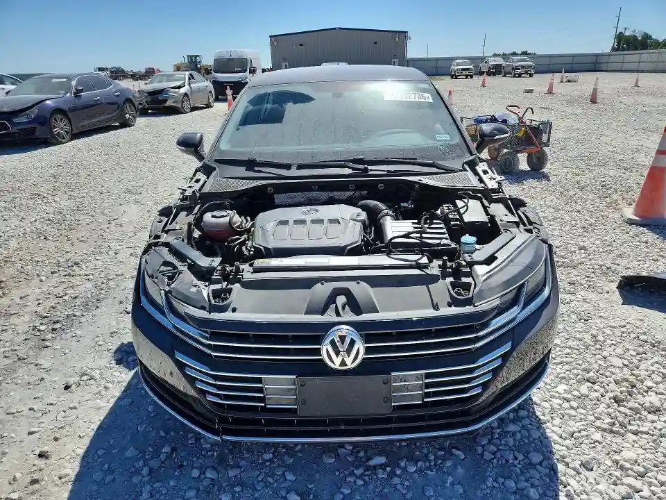 WVWAR7AN8KE030950 2019 VOLKSWAGEN ARTEON-4