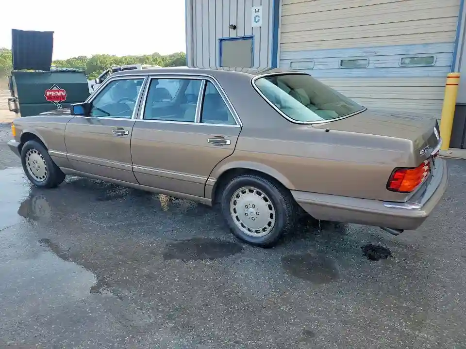 WDBCA35D2JA414995 1988 MERCEDES-BENZ S-CLASS-1