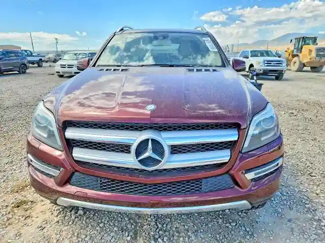4JGDF7CE3DA245015 2013 MERCURY GL-CLASS-4