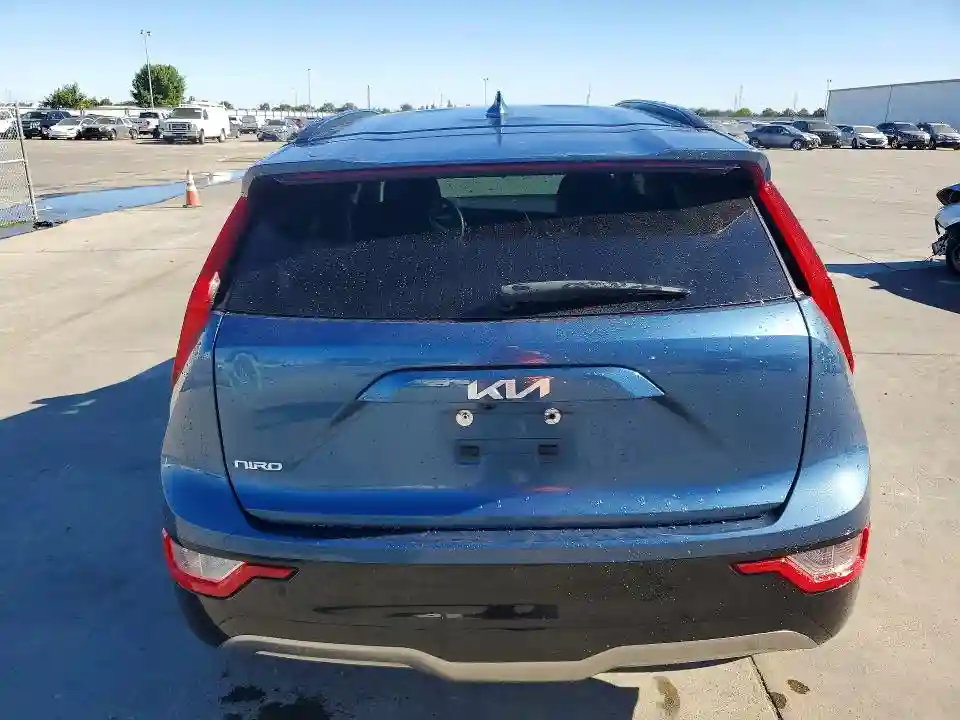 KNDCR3L19P5036419 2023 KIA NIRO-5