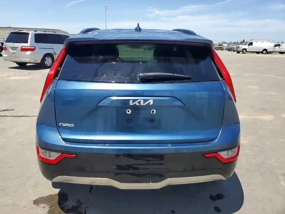 KNDCR3L10P5045834 2023 KIA NIRO-5