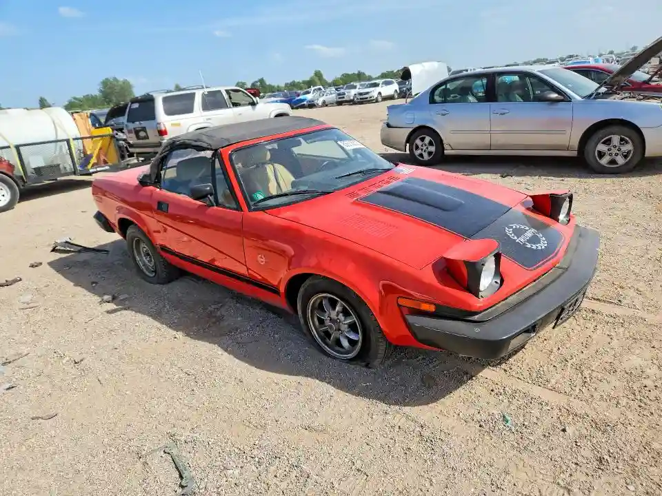 TPVDJ8AT202407 1980 TRIUMPH CAR TR7-3