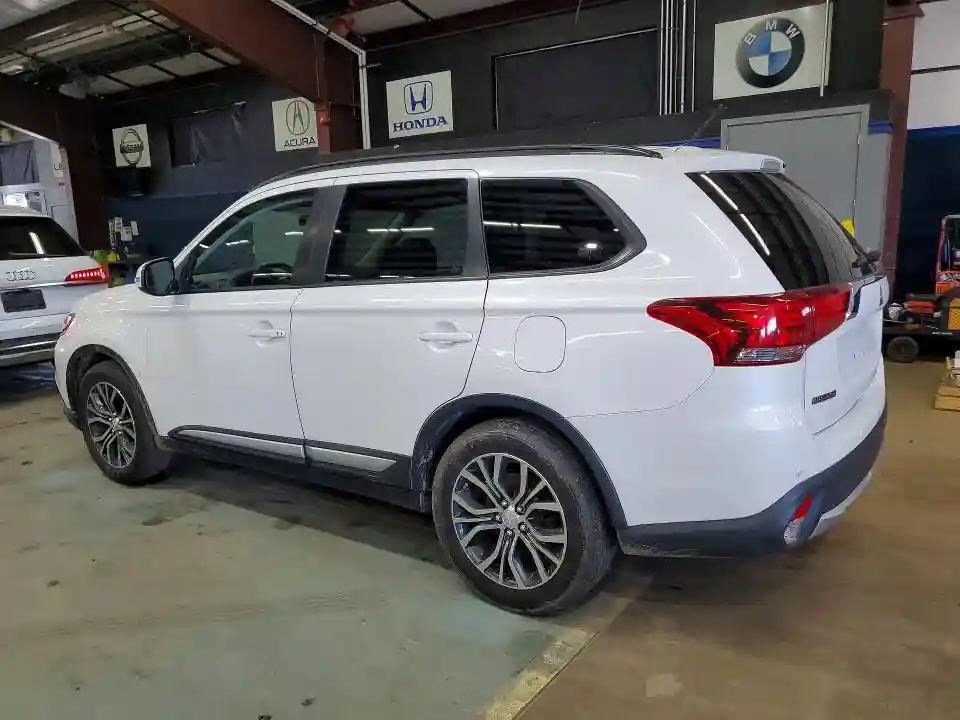 JA4AZ3A32GZ004569 2016 MITSUBISHI OUTLANDER-1