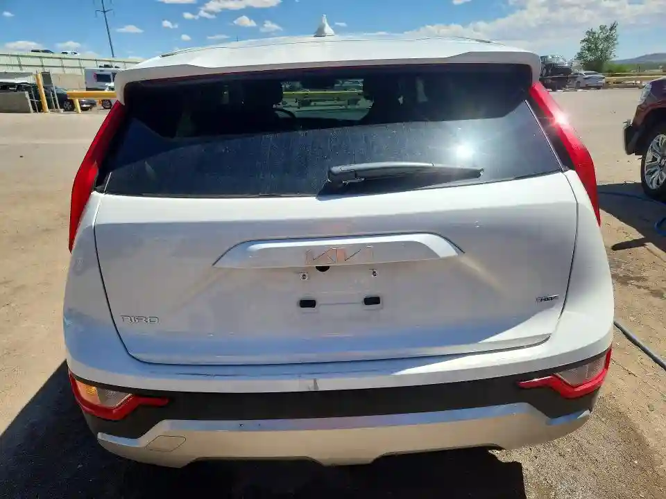 KNDCP3LE6T5322781 2026 KIA NIRO-5