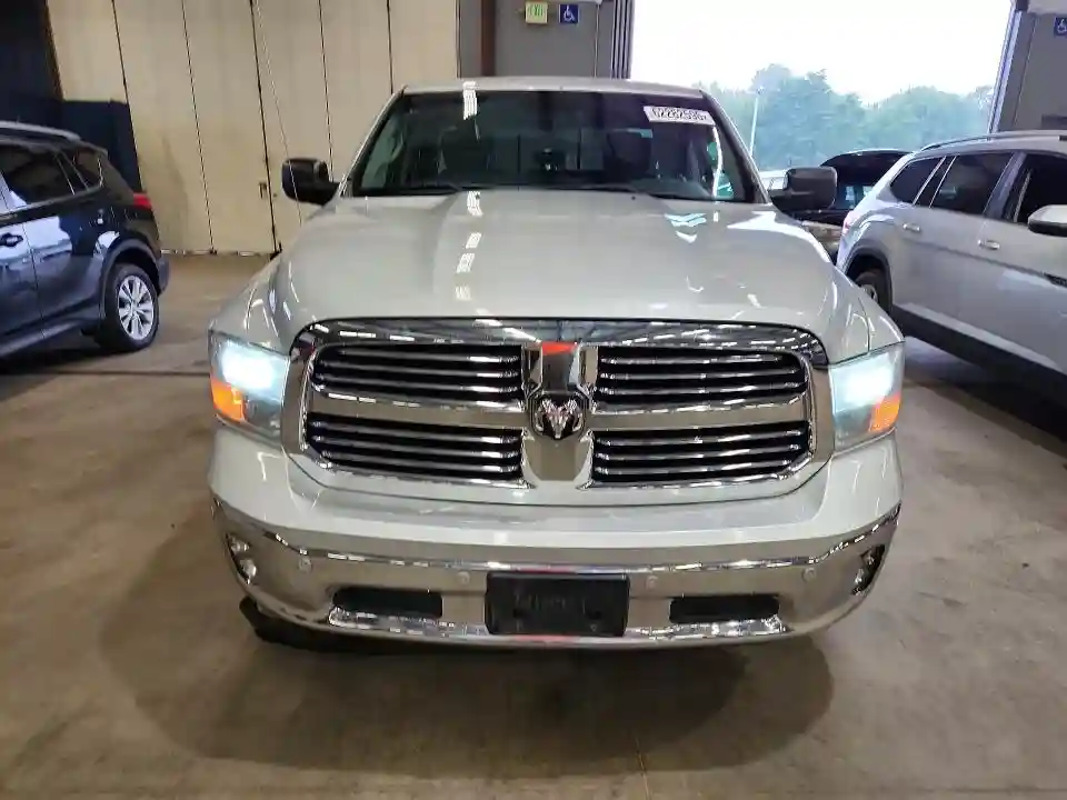 1C6RR7GT3GS322563 2016 RAM 1500-4