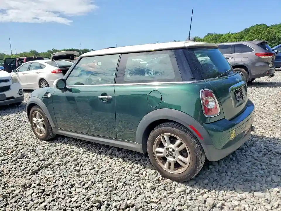 WMWSU3C53BT098400 2011 MINI COOPER-1