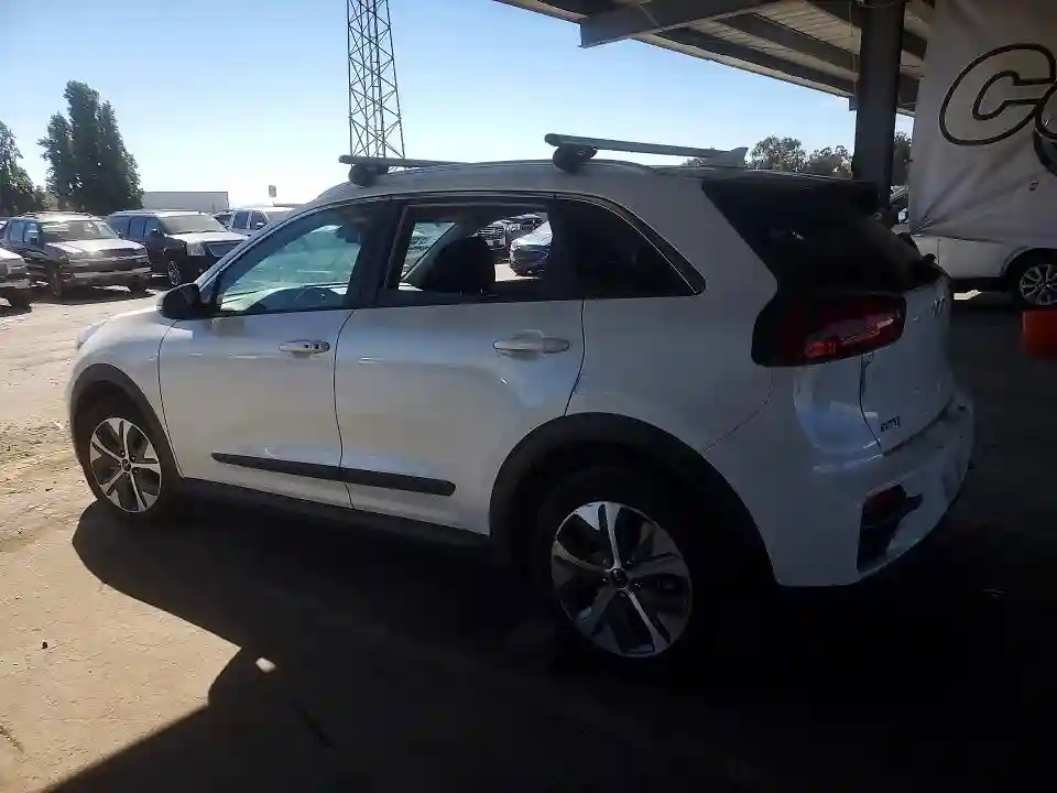KNDCC3LG9N5142050 2022 KIA NIRO EV EX-1