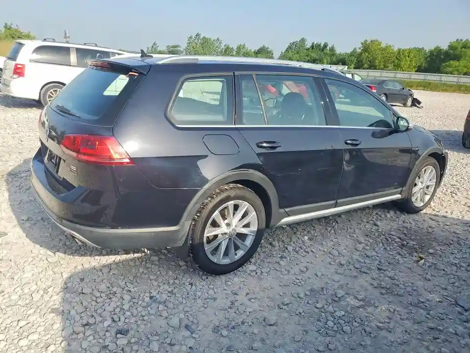 3VWH17AU0HM542912 2017 VOLKSWAGEN GOLF-2